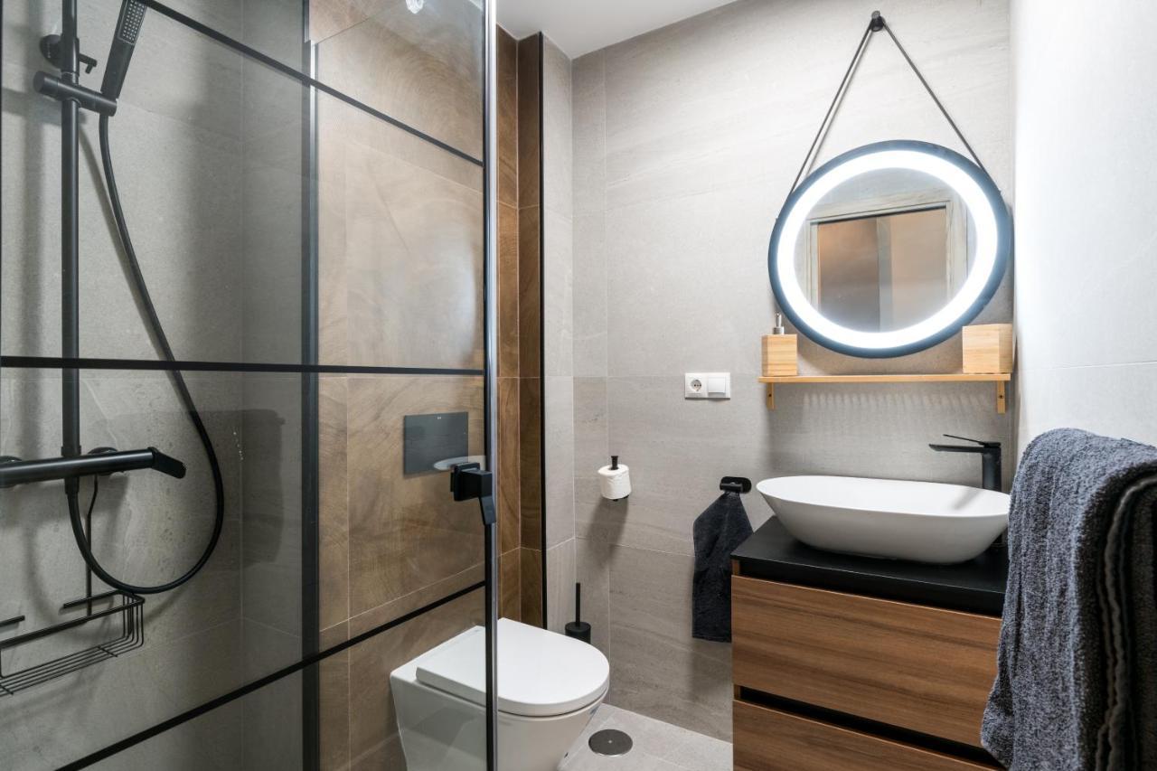Triana Apartments Deluxe Seville Ngoại thất bức ảnh