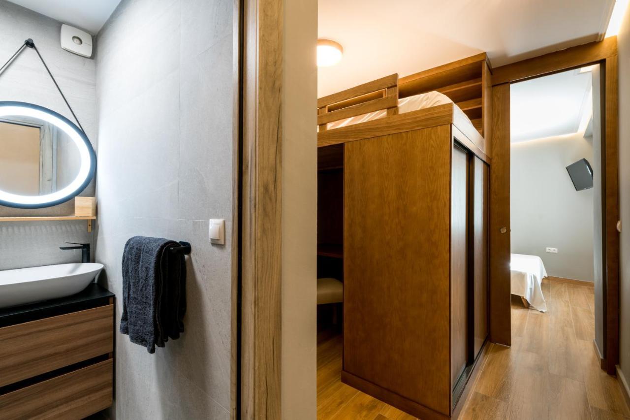 Triana Apartments Deluxe Seville Ngoại thất bức ảnh