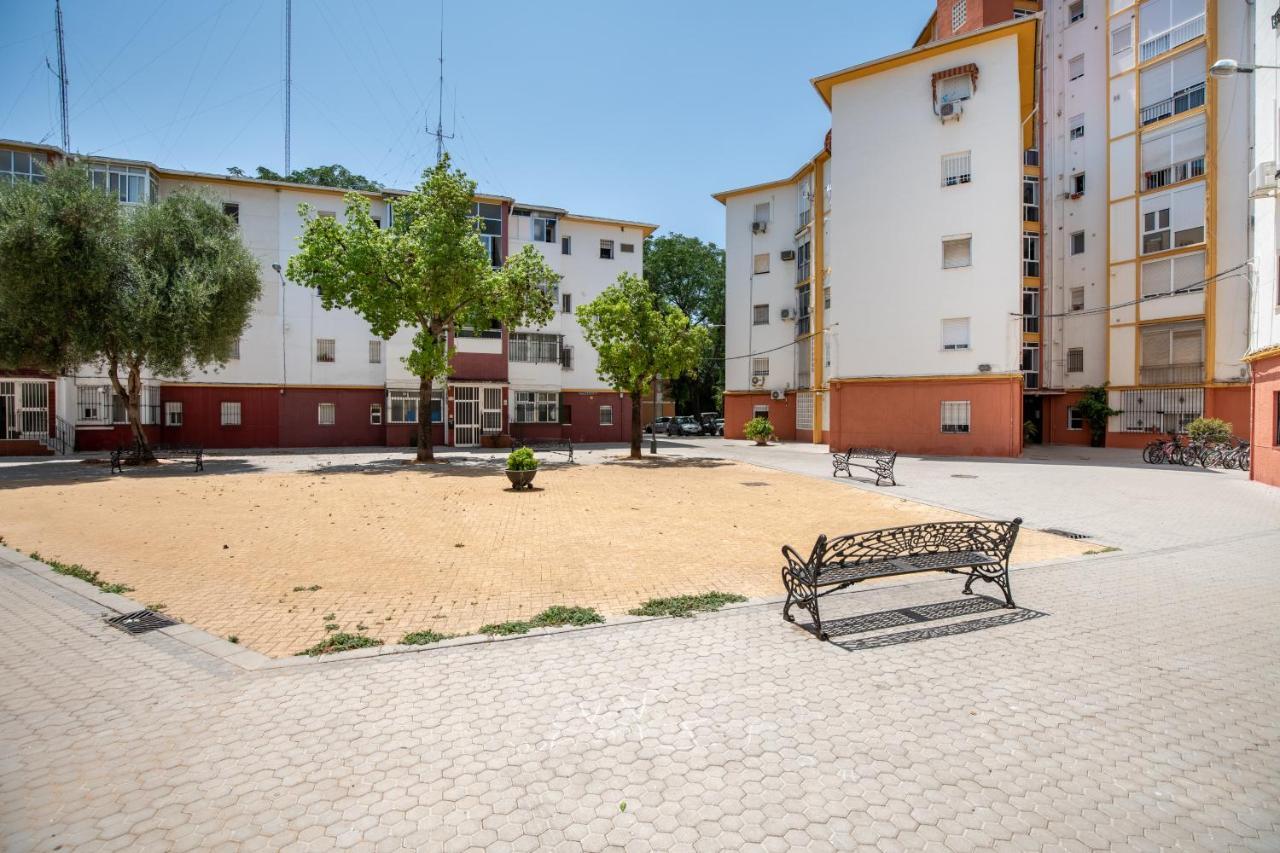 Triana Apartments Deluxe Seville Ngoại thất bức ảnh